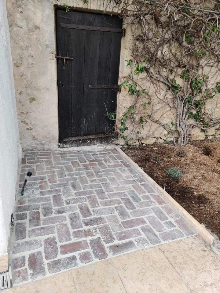 Creation Douche exterieure briquette